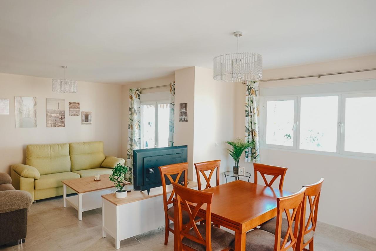 Apartament Amplio Con Vistas Al Mar Y Piscina En Benalmádena Zewnętrze zdjęcie