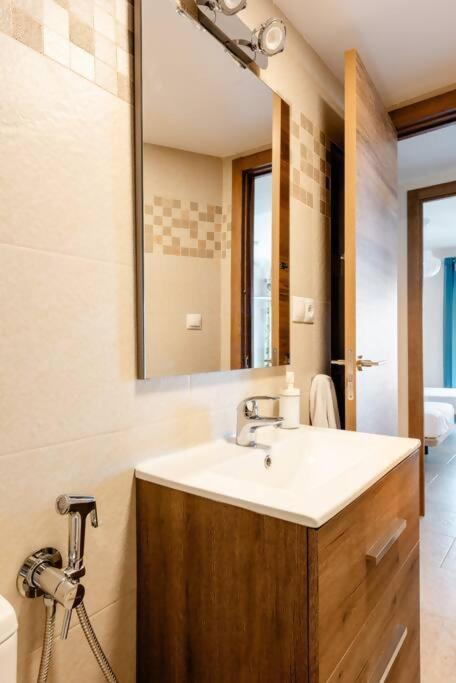 Apartament Amplio Con Vistas Al Mar Y Piscina En Benalmádena Zewnętrze zdjęcie