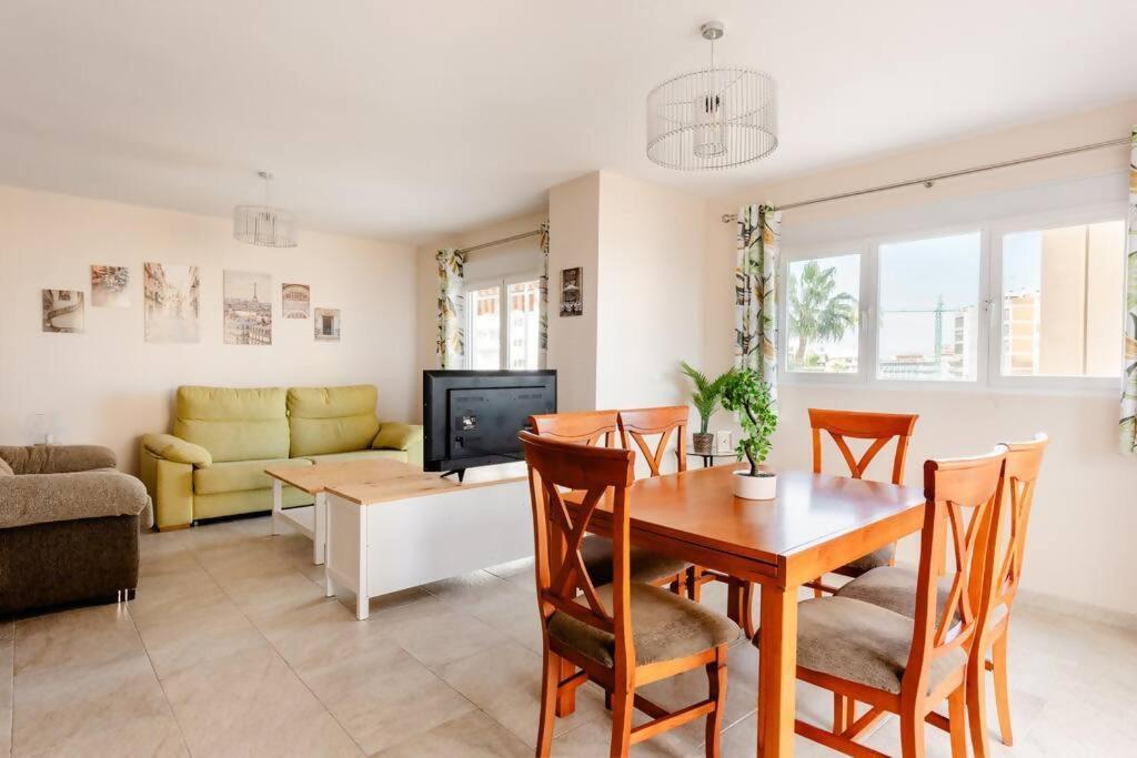 Apartament Amplio Con Vistas Al Mar Y Piscina En Benalmádena Zewnętrze zdjęcie