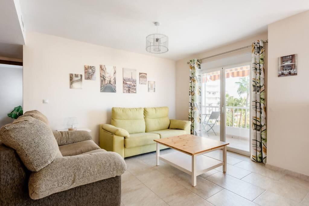 Apartament Amplio Con Vistas Al Mar Y Piscina En Benalmádena Zewnętrze zdjęcie