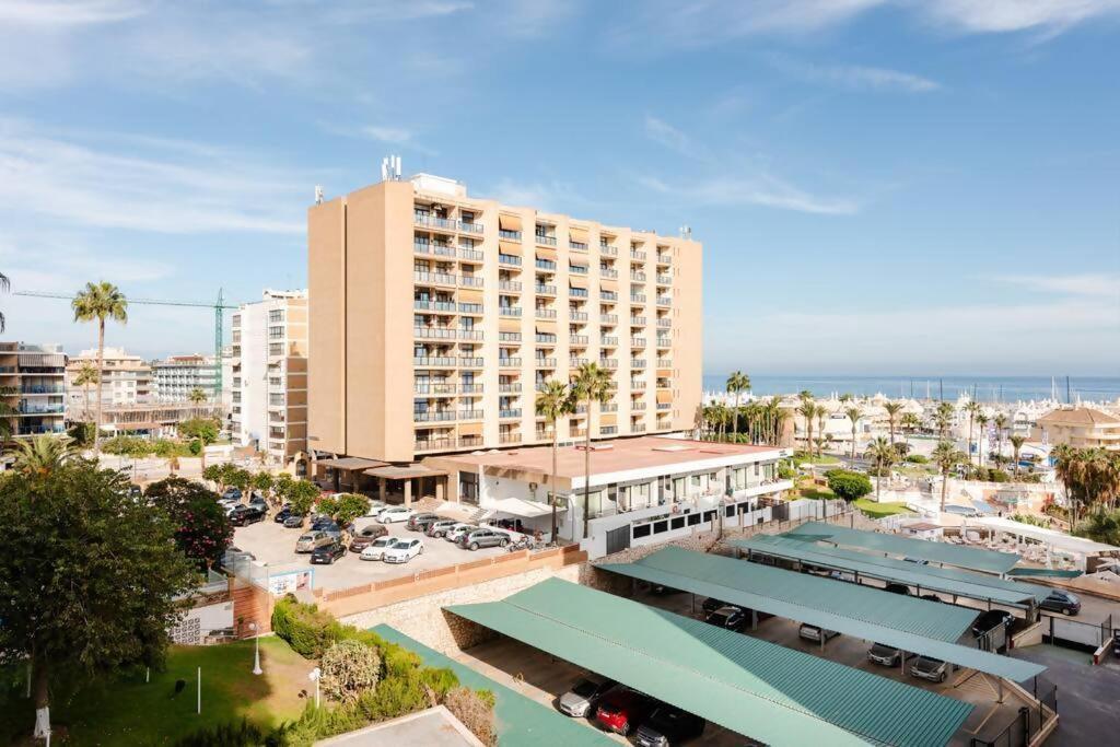 Apartament Amplio Con Vistas Al Mar Y Piscina En Benalmádena Zewnętrze zdjęcie