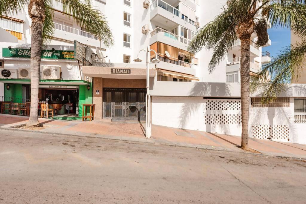 Apartament Amplio Con Vistas Al Mar Y Piscina En Benalmádena Zewnętrze zdjęcie