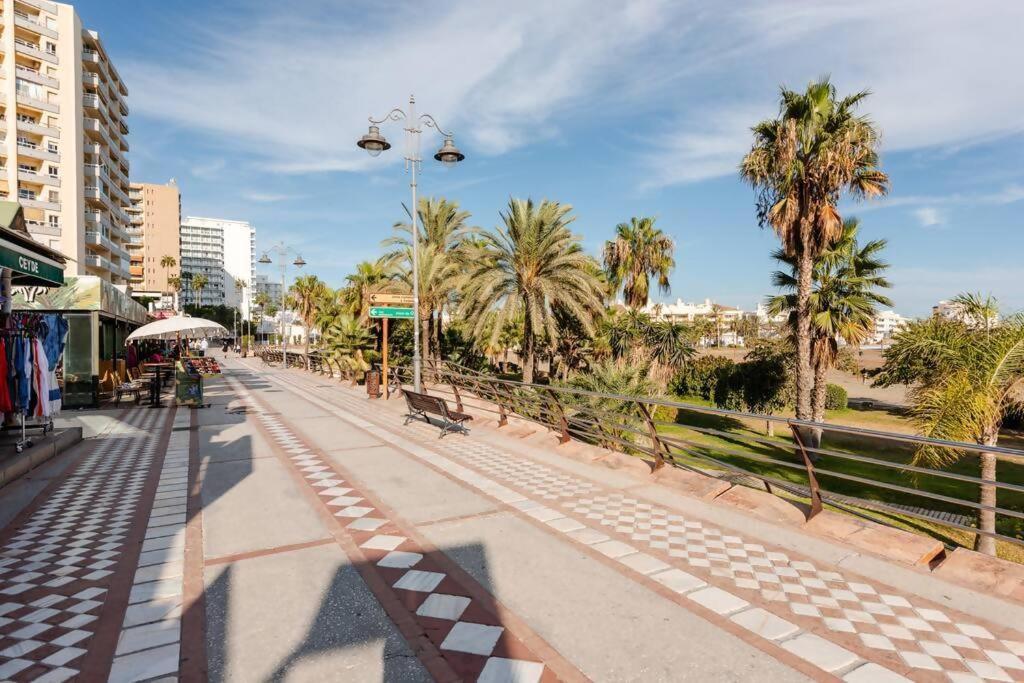 Apartament Amplio Con Vistas Al Mar Y Piscina En Benalmádena Zewnętrze zdjęcie